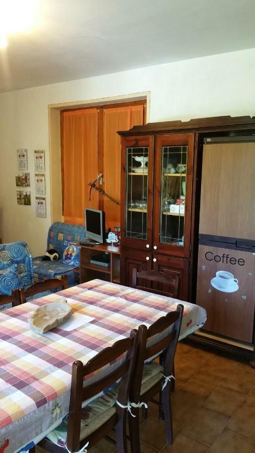 Romagnoli Family Cottage Ameno Eksteriør billede